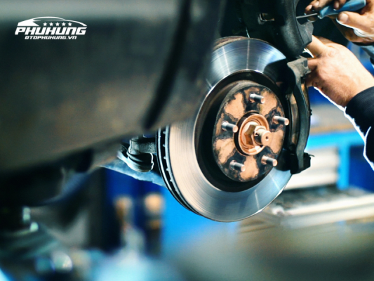 Các Dấu Hiệu Cảnh Báo Xe Cần Kiểm Tra Và Sửa Chữa Hệ Thống Phanh