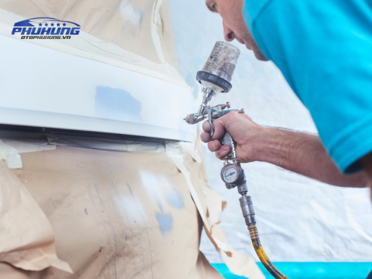 Sơn Xe Ô Tô – Quy Trình Chuyên Nghiệp Và Lợi Ích Đáng Giá Khi Làm Mới Lớp Áo Ngoài Của Xe