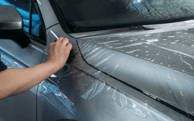 Bước 3 bảo vệ lớp sơn sau khi rửa xe